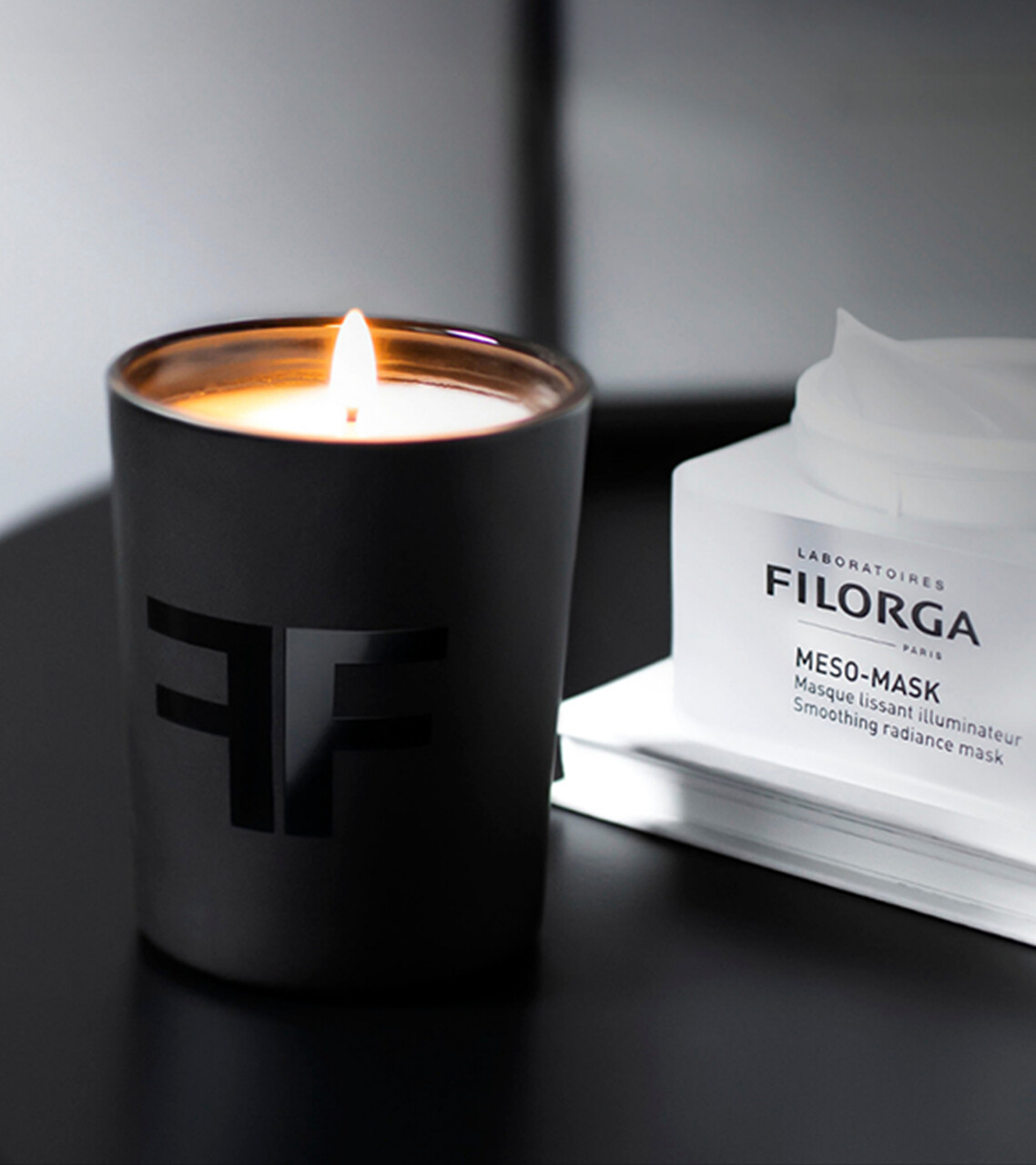 Large F Iloroga Hp Banner Candle Desktop